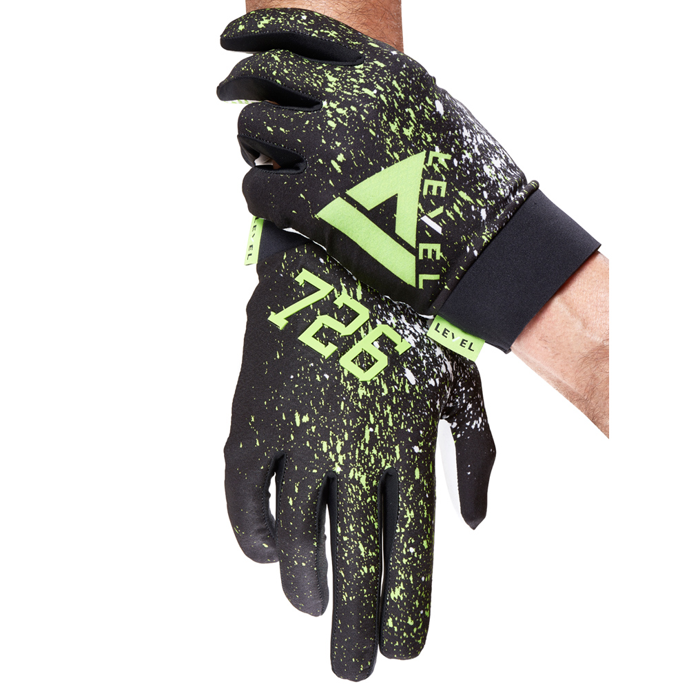 rut_black_1kx1k